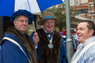 LMP-2015-023 / The Guild of Young Freemen with the Worshopful Companiy of Weavers escorting Gog and Magog in the Lord Mayor's Procession on 14th November 2015