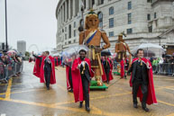 LMP-2015-312 / The Guild of Young Freemen with the Worshopful Companiy of Weavers escorting Gog and Magog in the Lord Mayor's Procession on 14th November 2015