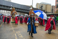 LMP-2015-319 / The Guild of Young Freemen with the Worshopful Companiy of Weavers escorting Gog and Magog in the Lord Mayor's Procession on 14th November 2015