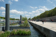 Floating Gardens / Five floating barges on the River Seine planted with urban gardens