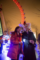 LCCA at London Eye / Stanley TSE (President) and Jane Li (Vice President) of the London Chinatown Chinese Association light the London Eye