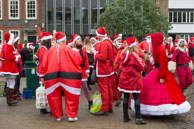 London Santacon 2015 - #043 / Hundreds of Santas take to the London streets to spread Christmas cheer