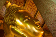 Bangkok / The head of the Reclining Bhudha in Wat Pho, Bangkok, Thailand