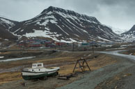 Old mining equipment in Longyearbyen / Longyearbyen, the main settlement in Svalbard