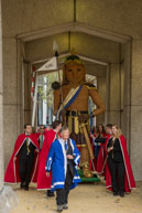 Image 304 / Society of Young Freemen with the Worshopful Companiy of Weavers escorting Gog and Magog in the Lord Mayor's Procession on 8th November 2014