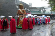 LMP-2015-058 / The Guild of Young Freemen with the Worshopful Companiy of Weavers escorting Gog and Magog in the Lord Mayor's Procession on 14th November 2015