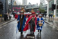 LMP-2015-059 / The Guild of Young Freemen with the Worshopful Companiy of Weavers escorting Gog and Magog in the Lord Mayor's Procession on 14th November 2015