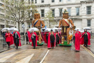 LMP-2015-090 / The Guild of Young Freemen with the Worshopful Companiy of Weavers escorting Gog and Magog in the Lord Mayor's Procession on 14th November 2015