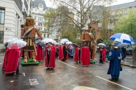 LMP-2015-108 / The Guild of Young Freemen with the Worshopful Companiy of Weavers escorting Gog and Magog in the Lord Mayor's Procession on 14th November 2015
