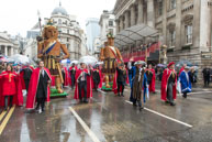 LMP-2015-171 / The Guild of Young Freemen with the Worshopful Companiy of Weavers escorting Gog and Magog in the Lord Mayor's Procession on 14th November 2015