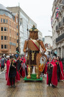 LMP-2015-261 / The Guild of Young Freemen with the Worshopful Companiy of Weavers escorting Gog and Magog in the Lord Mayor's Procession on 14th November 2015