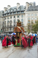 LMP-2015-278 / The Guild of Young Freemen with the Worshopful Companiy of Weavers escorting Gog and Magog in the Lord Mayor's Procession on 14th November 2015