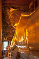Head & body / Reclining Budha in Bangkok