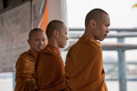 3 Monks / Monks waiting for the river boat
