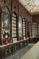 Old Fashioned Pharmacy / The interior of the beautifully restored Museo de la Farmaca Habanera