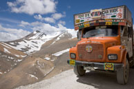 Lorry up the top / Just passed over the Lachangla Pass, second highest motorable passin the world at 17,585 ft
