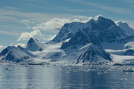 Ice, Peaks and Sky / Floating ice, peaks and big sky at Burgerbukta / Brepollen, Svalbard